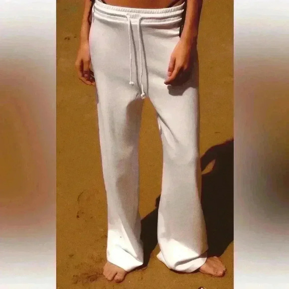 Zara Pants - Zara Wide Legged White Sweatpants Joggers